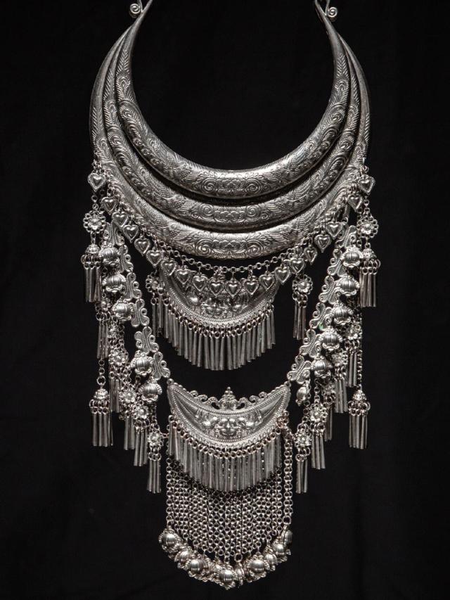 为什么没人买苗族银饰 (为什么苗族银饰最便宜)