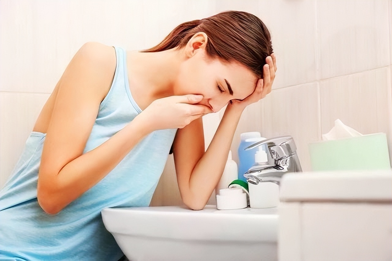 怀孕的第一个月有哪些现象,怀孕的第1天会有什么感觉