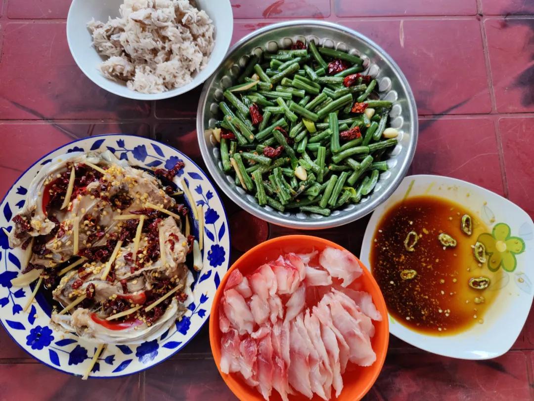 集中营六记,集中营逃亡7年