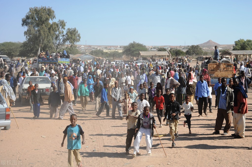 去索马里旅游看到海盗,海盗去索马里