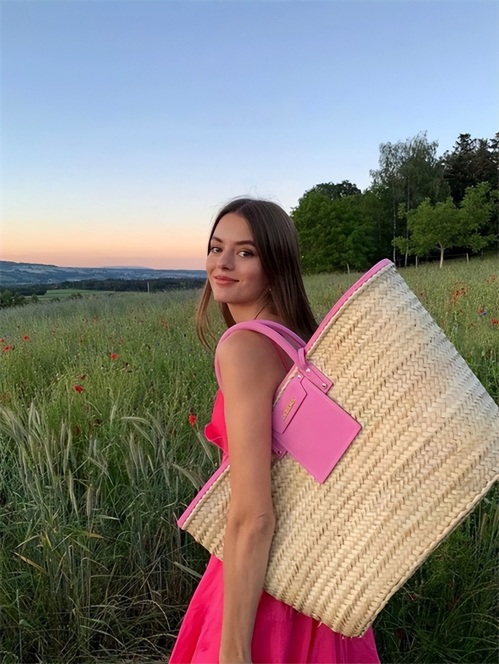 流行的大包包是什么样的,夏季实用大包包有哪些款式