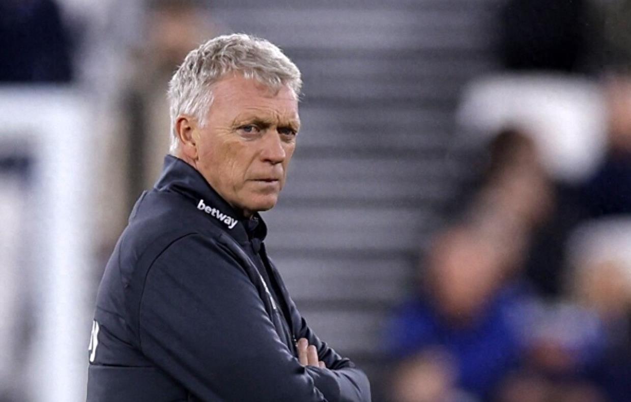 曼联二比零阿森纳,莫耶斯执教曼联首球