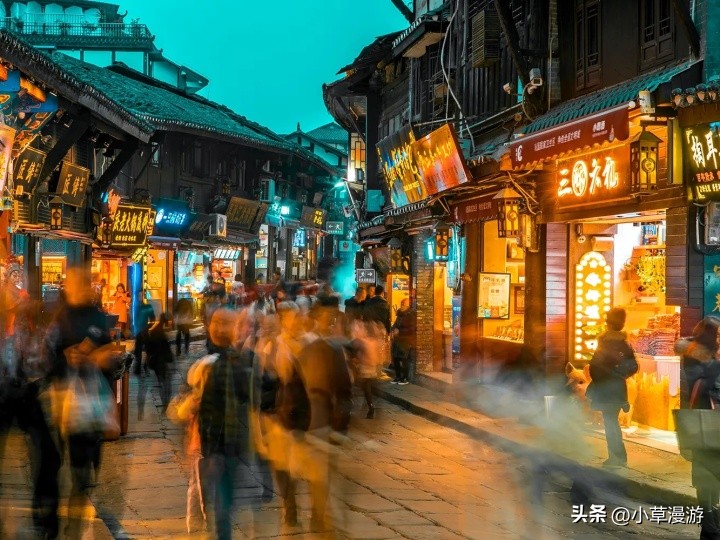 快来看看这十个最佳旅行地方吧,八个最值得旅行的地方