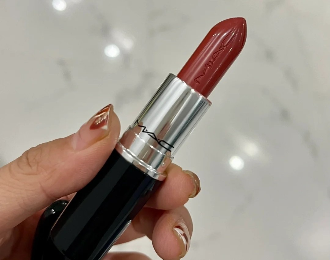 适合黄皮素颜的温柔大牌口红推荐,推荐几款黄黑皮的女生适合的口红