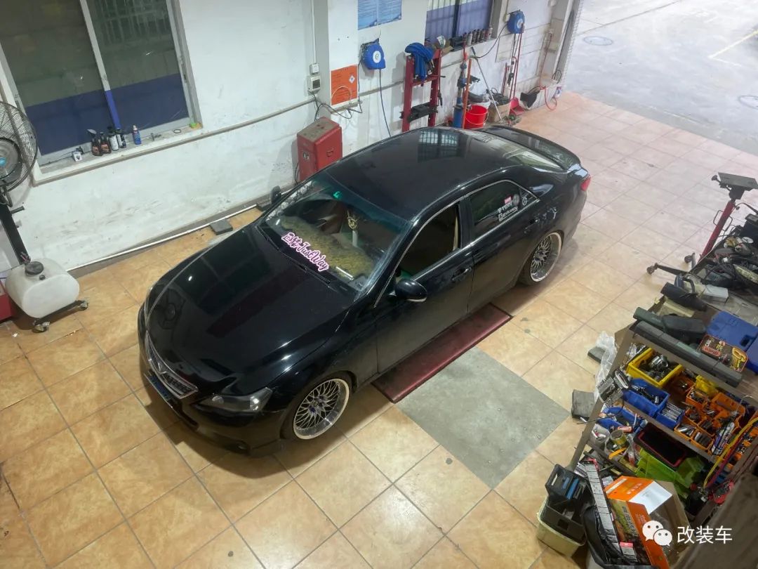 万元改装系列之丰田锐志,丰田锐志哪些方面要改装才好看