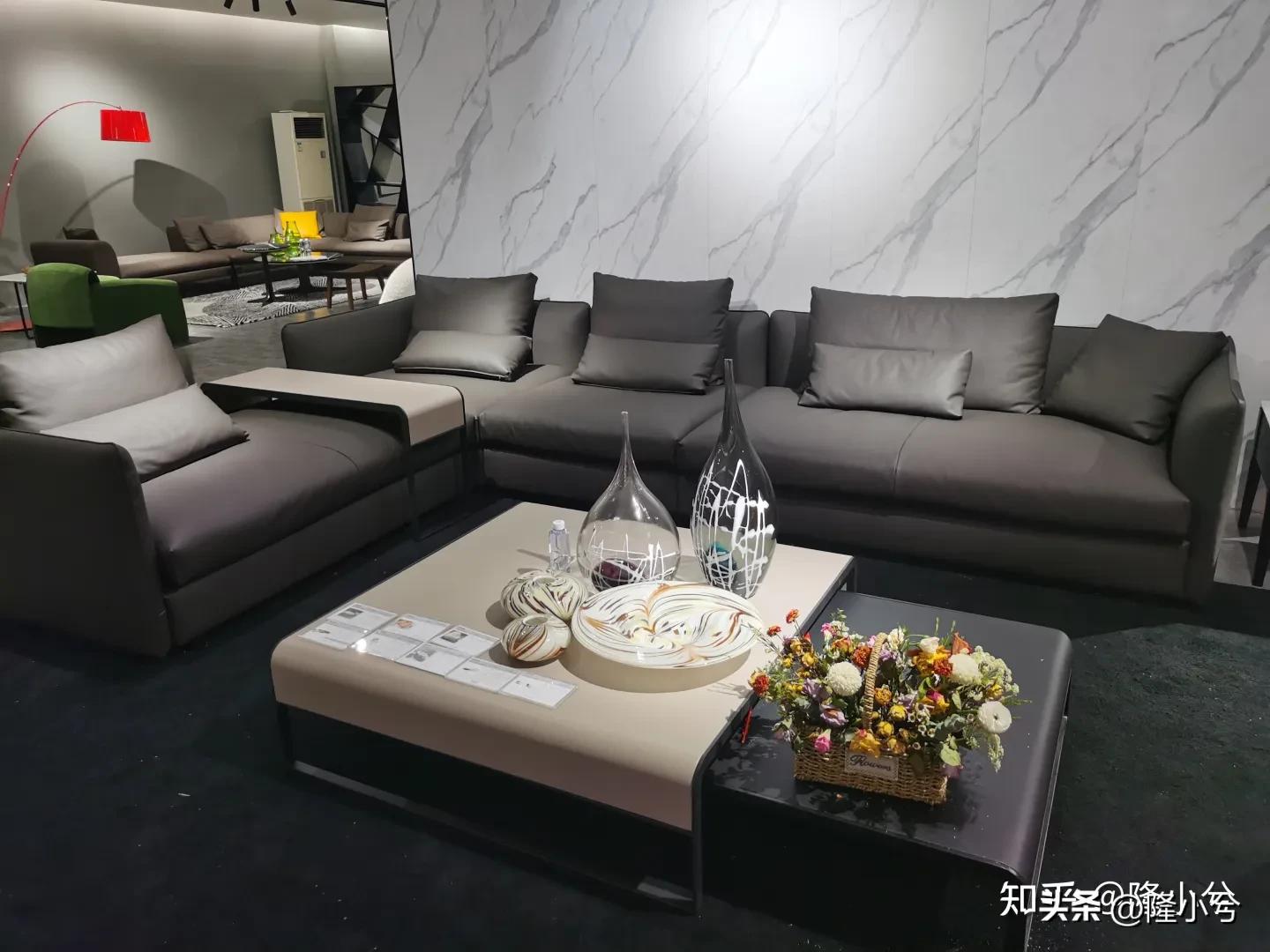 单人沙发舒适度推荐,适合人体舒适度的沙发