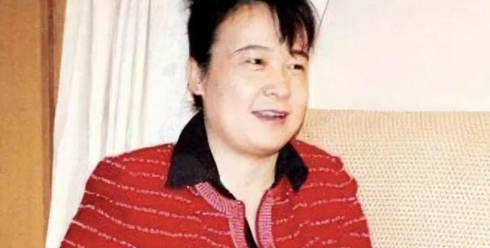 她,千亿烟企女掌门,受贿4亿,为情人挪用公款1.35亿,结局如何