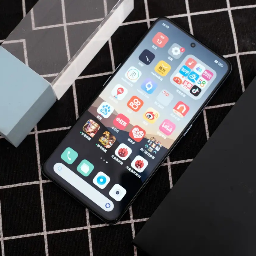 值得购买的几款手机性价比超级高,中端手机性价比最高的4款手机