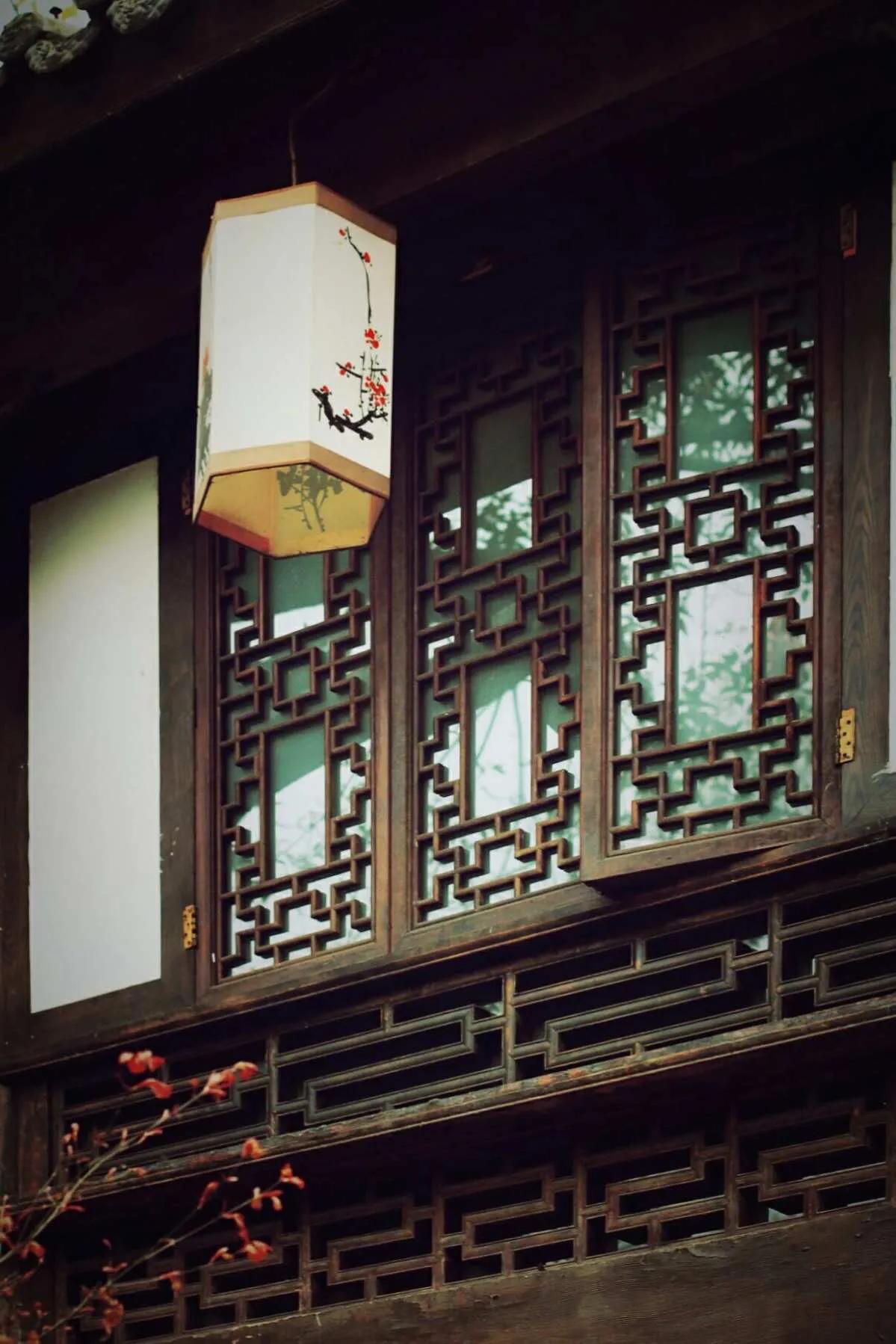 宽窄巷和宽窄香烟,成都宽窄巷宽窄两个字是什么材质