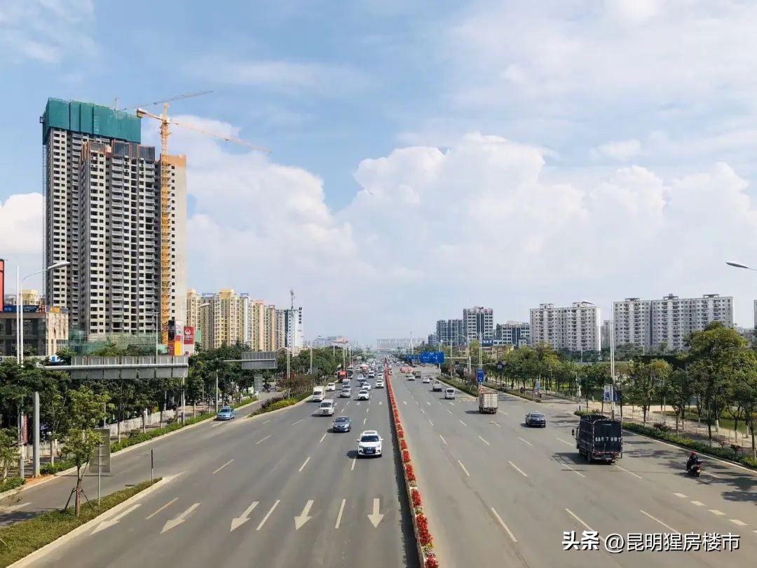 昆明爱琴海天空之城,昆明有几个爱琴海