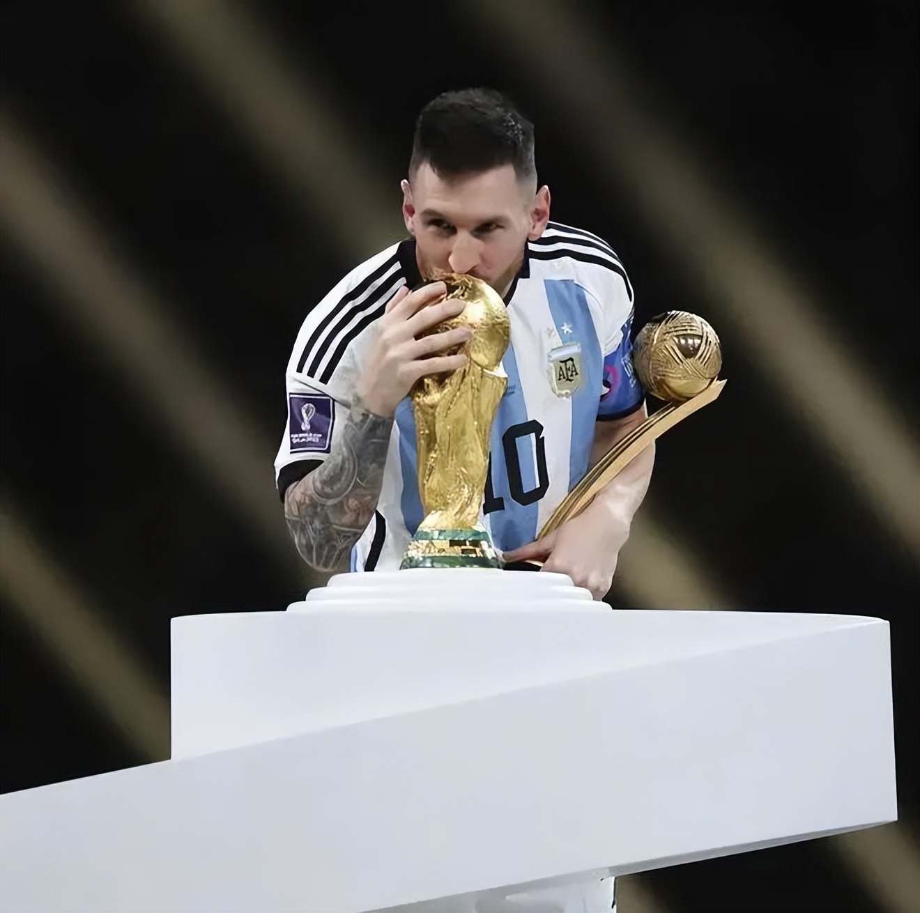 胜利属于俄罗斯英语,胜利属于曼城英语