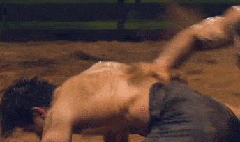 鱿鱼游戏全景还原比赛,真人鱿鱼闯关游戏视频