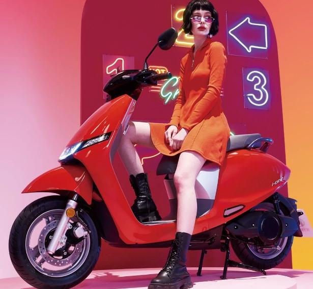 爱玛雅迪公路赛电摩,雅迪爱玛台铃电摩大比拼