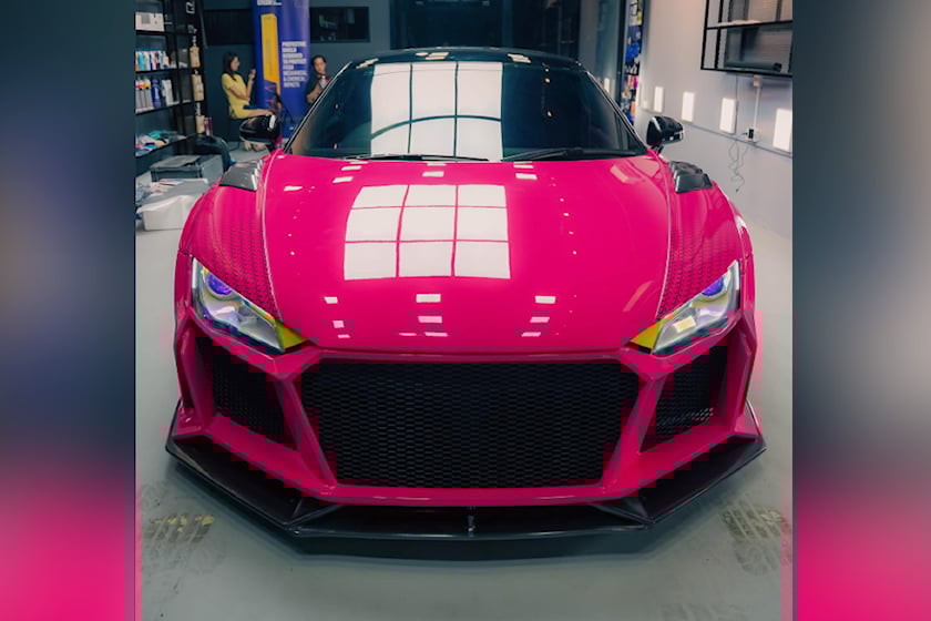 奥迪超跑r8改装,奥迪r8内饰改装翻毛皮