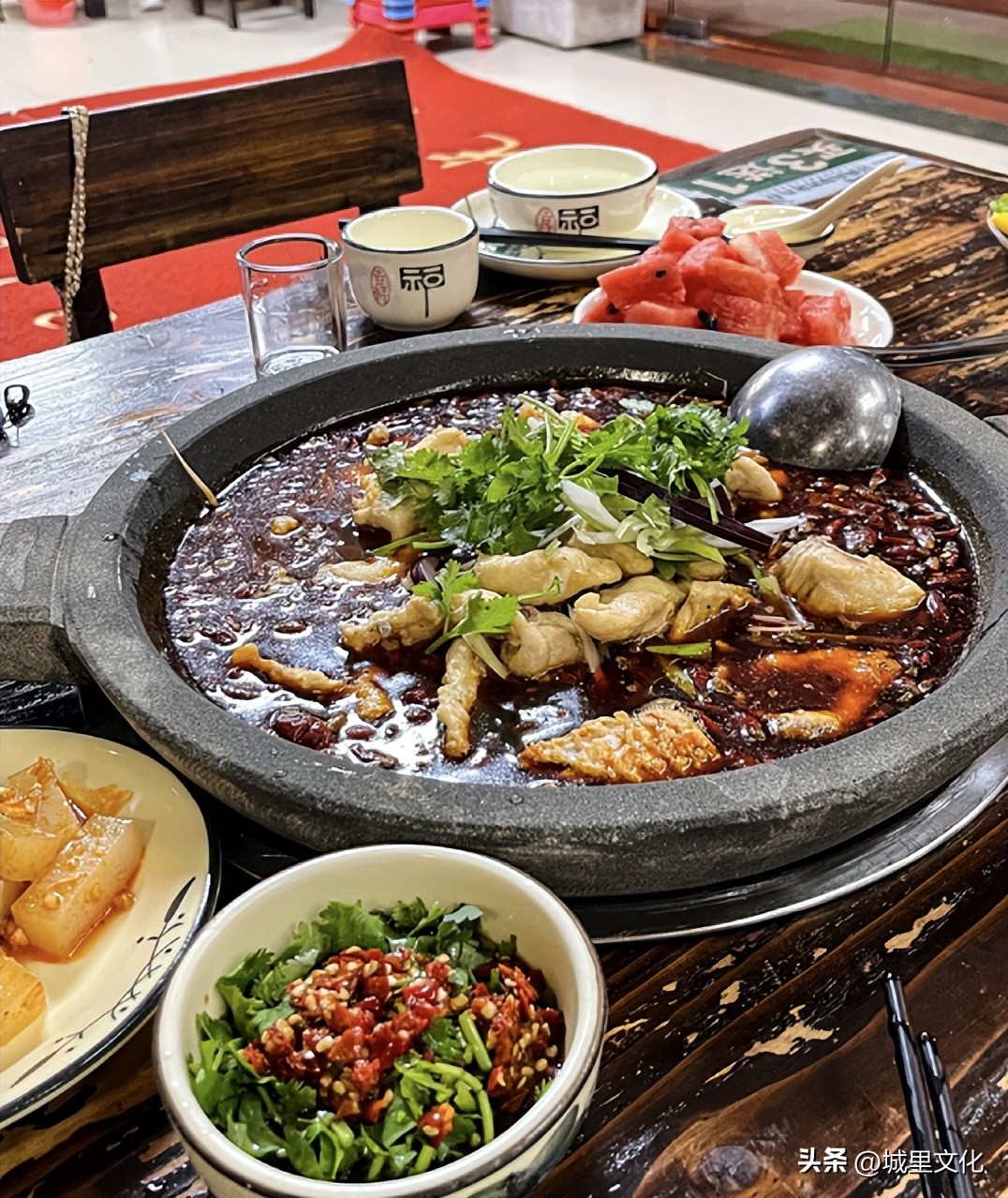 重庆豆花鱼哪里吃最正宗,厦门正宗重庆石锅鱼