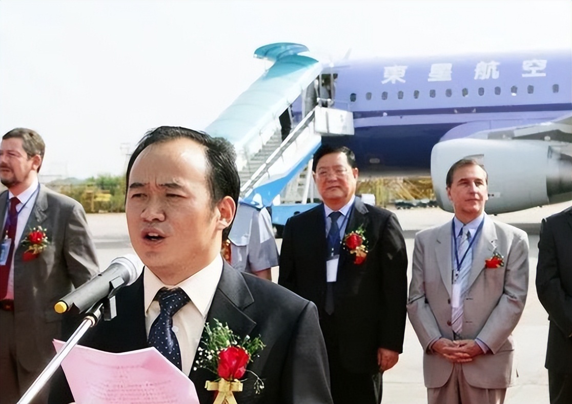 一出狱，就逃到了国外！湖北前首富心酸自述：监狱的生活太残酷了