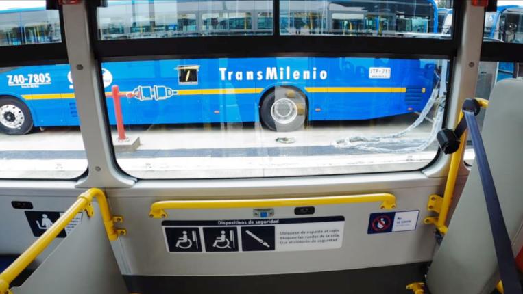 比亚迪征服老外,比亚迪电动大巴发展历程