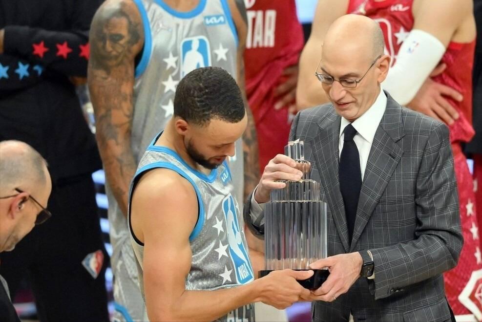 詹姆斯9次当选全明星票王,詹姆斯第十次当选全明星票王