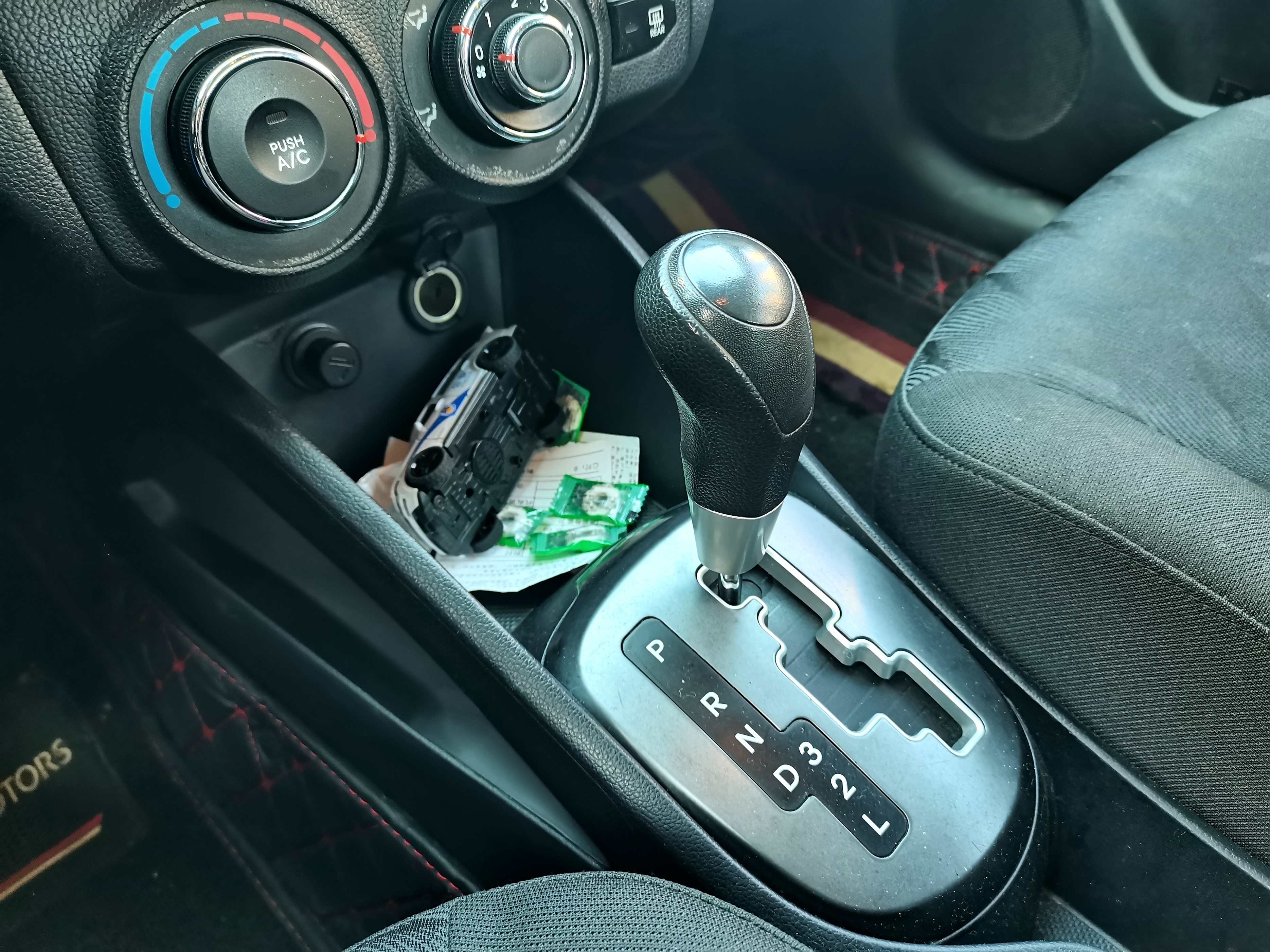 两三万的小车二手车推荐,两三万能买到靠谱的车吗