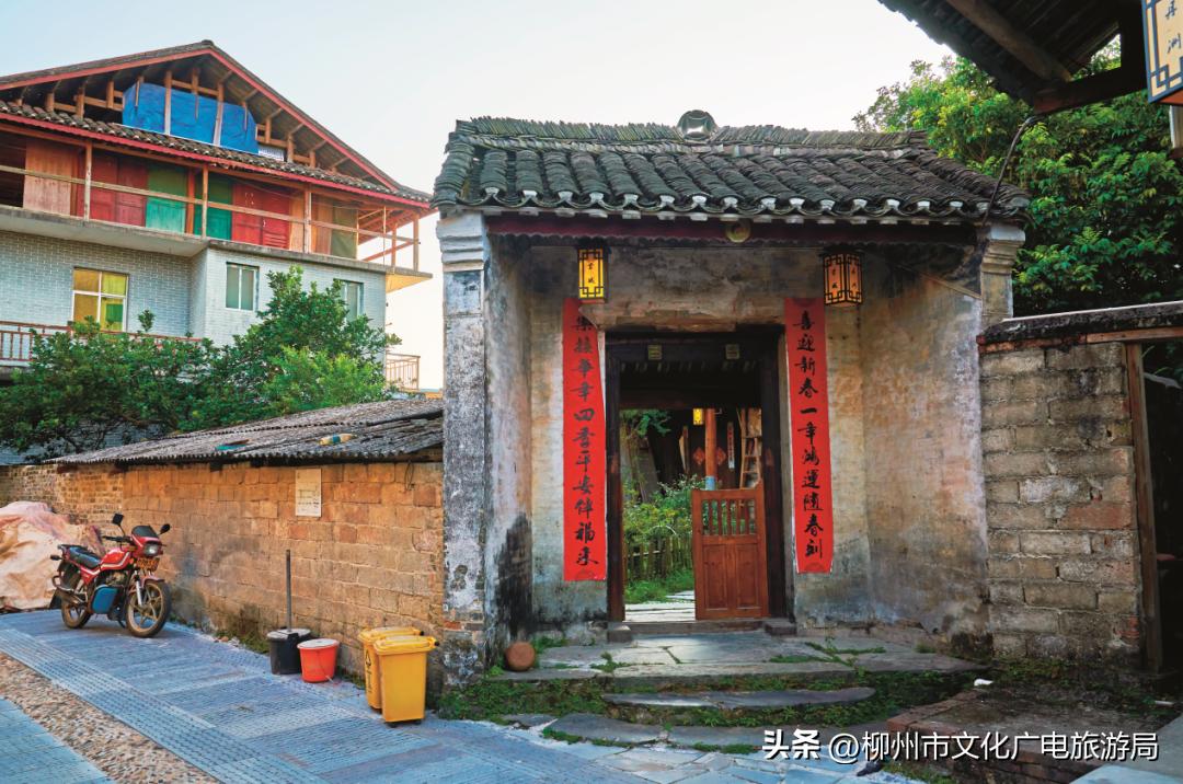 盛夏的风吹过茶园，穿过侗寨，在风情三江留恋不走~