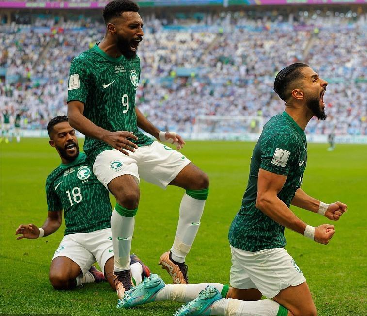 “奶”出超级冷门？名解说张路两句话：梅西天才论+守门员荣幸论