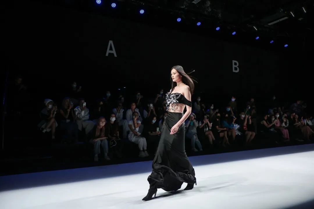 闪亮礼服时尚,闪亮礼服套装