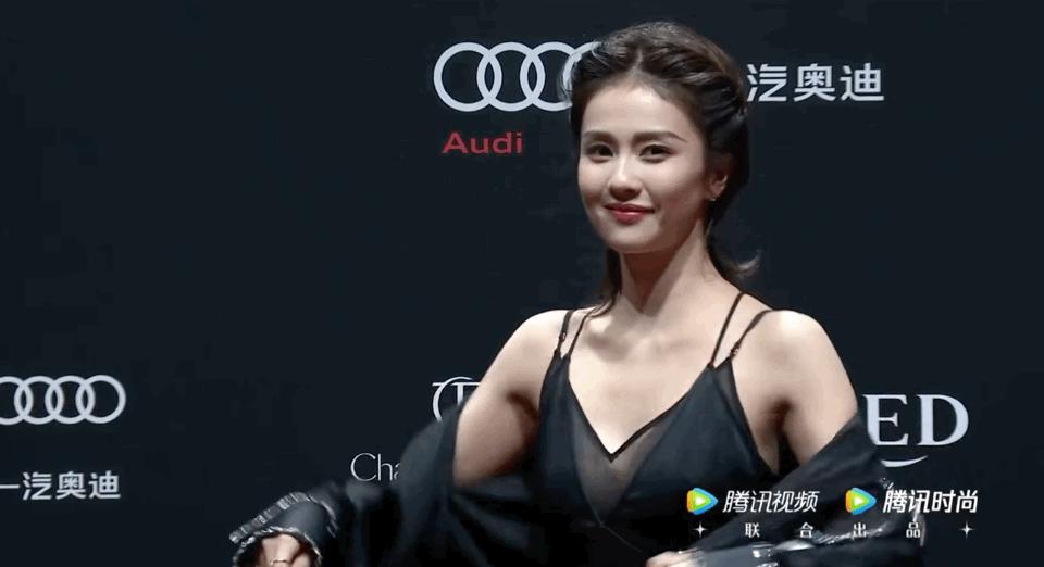 gq盛典明星红毯造型都有谁,gq盛典红毯秀angelababy晚宴