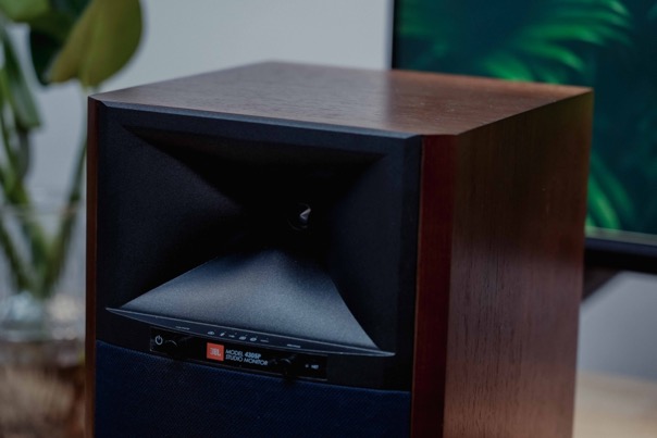 jblhifi音箱推荐,性价比最高的万元hifi功放