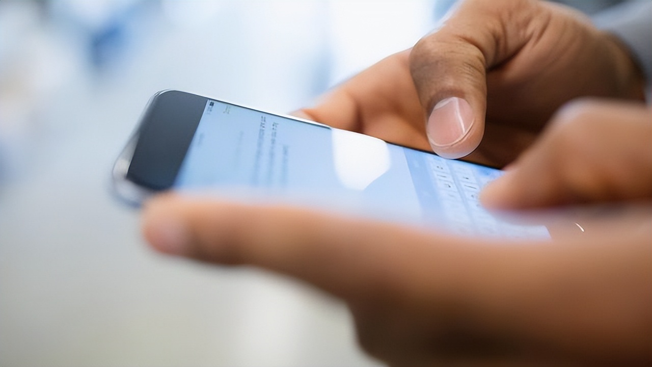 如何防止员工离职后带走公司秘密 (如何防止员工离职把客户微信带走)