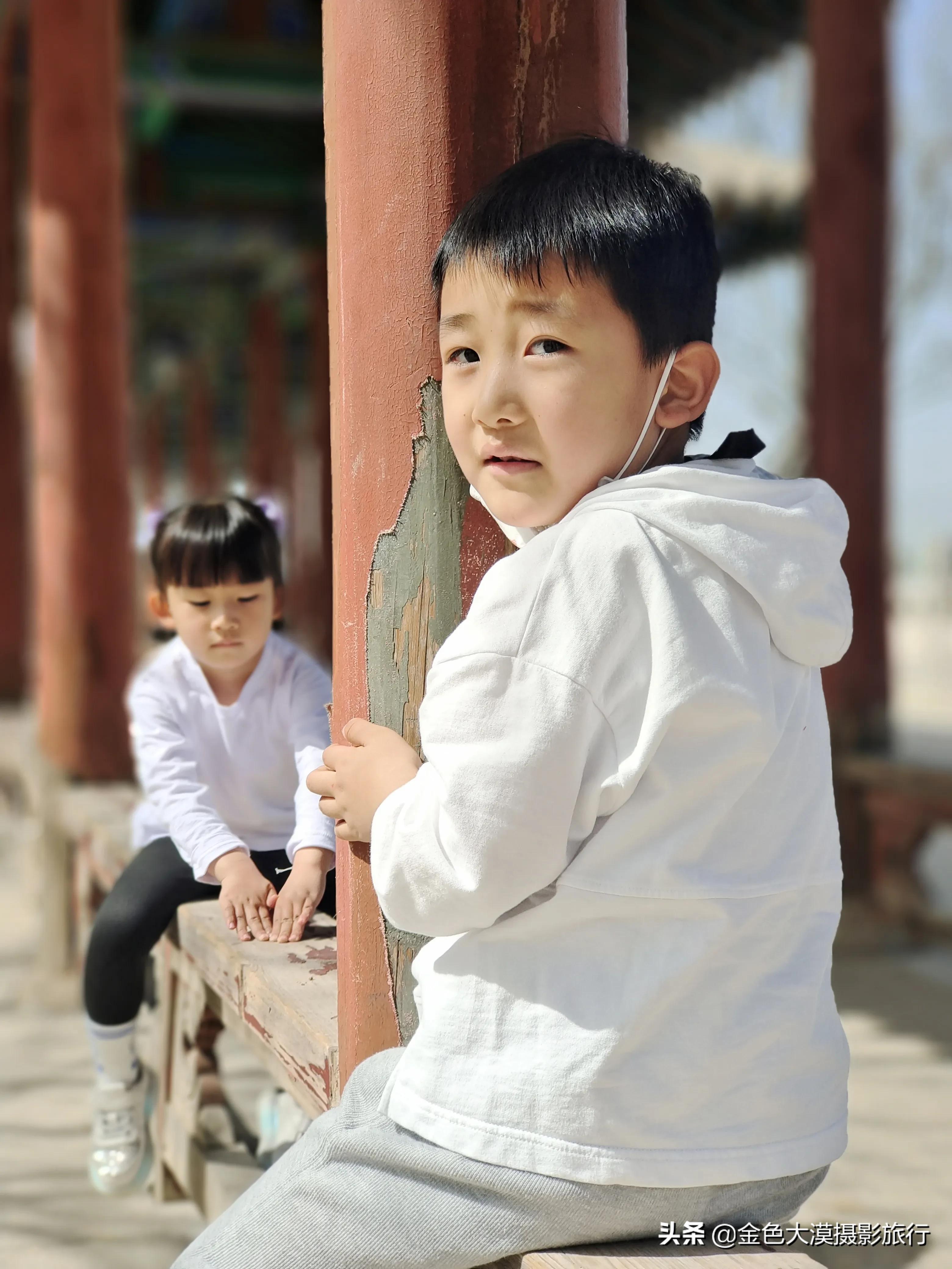 儿童摄影怎么拍出小孩的童真,儿童摄影拍照姿势大全