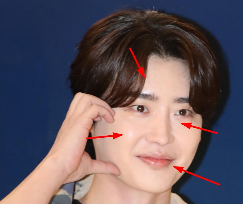 李钟硕的双眼皮长大变单眼皮,韩星李钟硕近照曝光