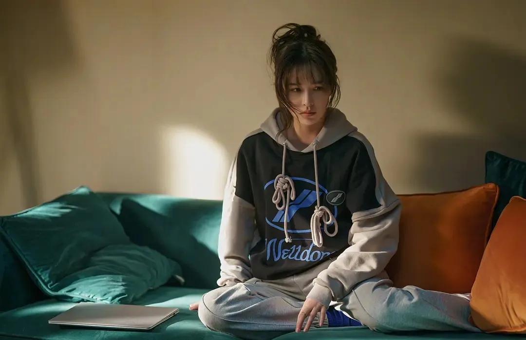 阚清子倪虹洁突如其来的假期,阚清子倪虹洁发布会