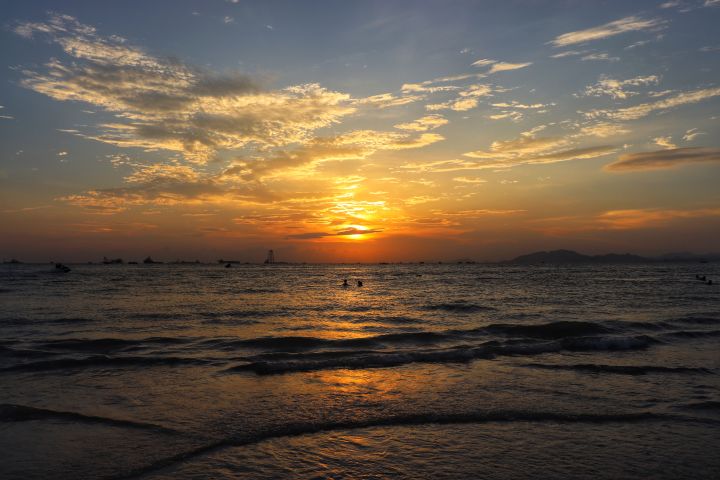 哪几种三脚架不好用,三脚架独脚架如何选择