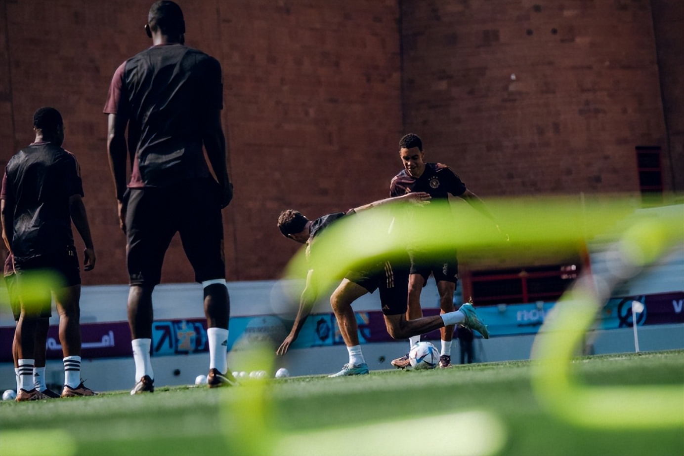 世界杯看球赛,世界杯看球赛的人多震撼