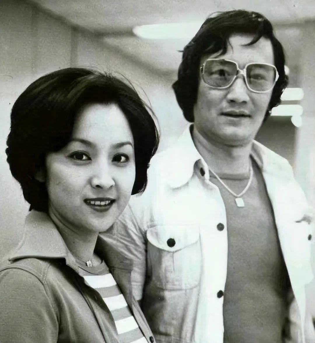 成龙谢贤向华强,谢贤李小龙谁大