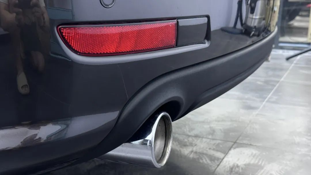 r36翻新改造全过程,大众r36这么老的车怎么还卖这么贵