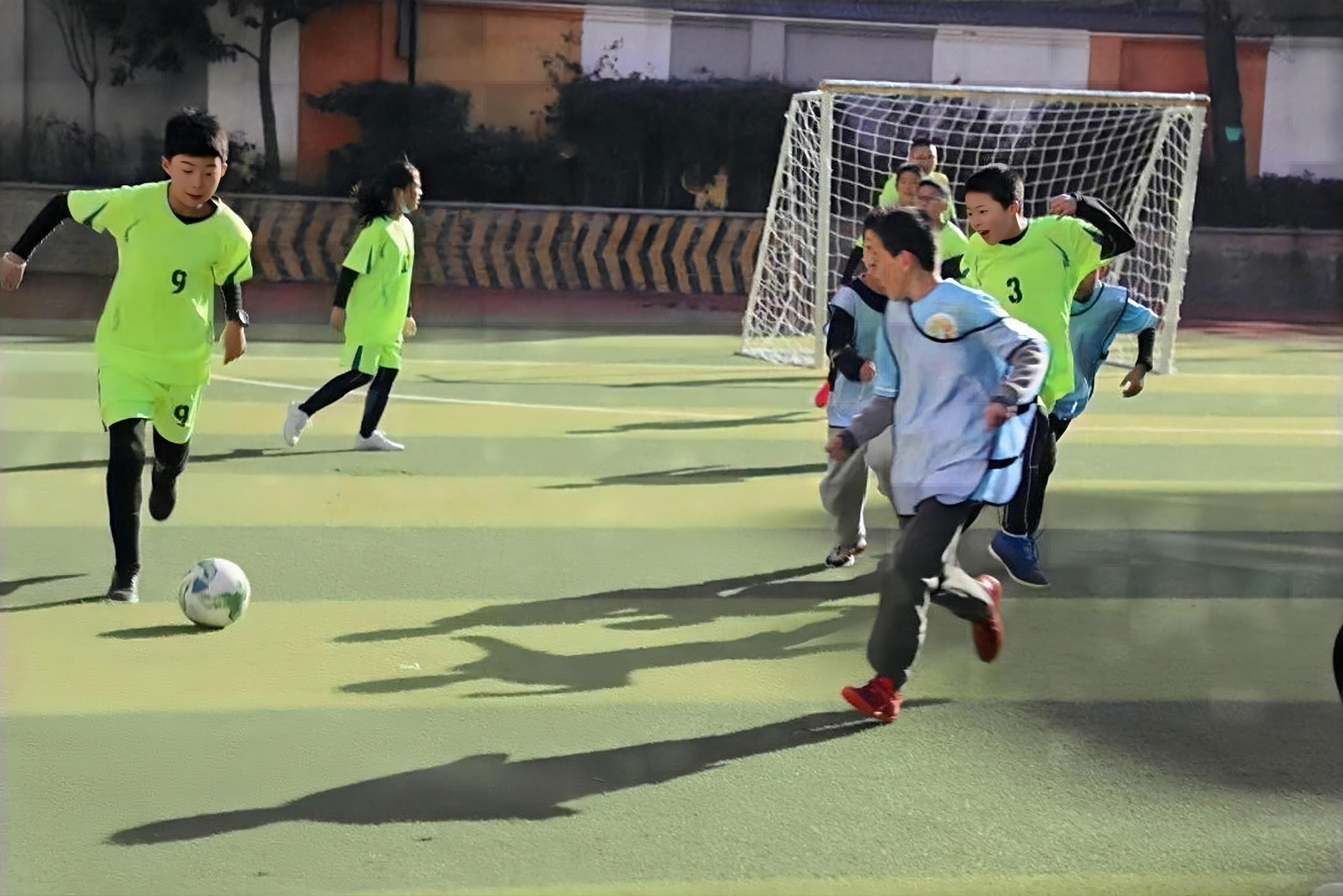获评全国青少年校园足球特色学校西安市碑林区大学南路小学分校足球魅力势不可挡