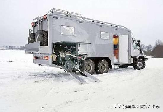 生化危机8八尺贵妇人怎么逃生,如果发生了生化危机该怎么办