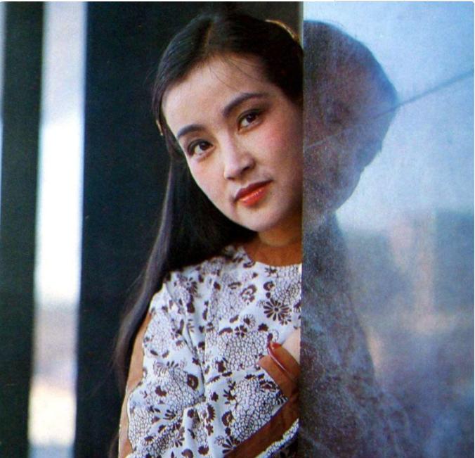 刘晓庆背后的辛酸史,刘晓庆唯一不被岁月打败的是才华