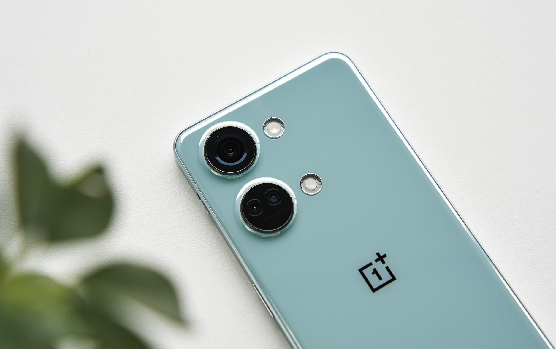 redminote12pro和一加ace2v哪个好,一加ace2v有1tb么