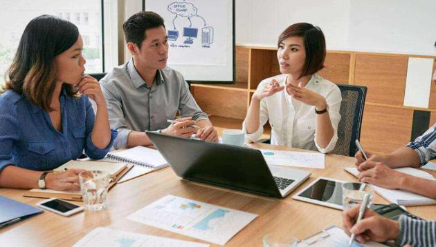 大专商务英语就业方向及前景,商务英语和英语哪个就业前景更好