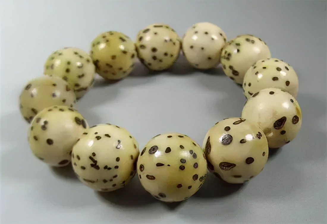 怎么挑选千眼菩提纹路,千眼菩提手串怎么盘变绿