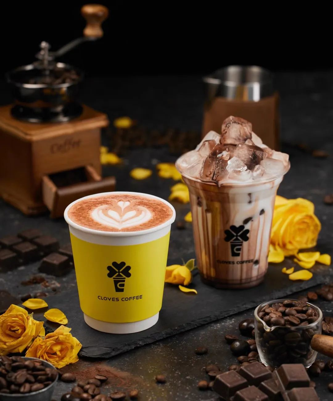 用“微停留”代替“第三空间”，四叶咖如何做单店数十万月营收