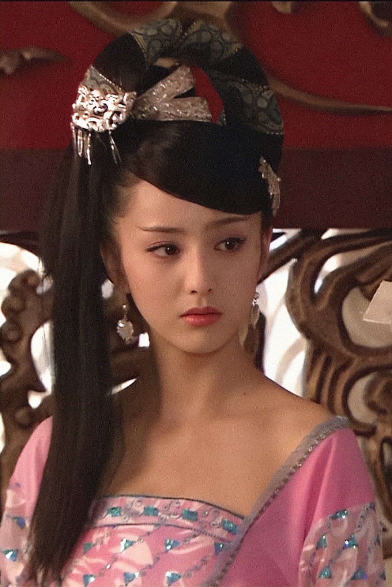 明明是同一个人，换部剧里却像变了个人，这3位女星都被造型拖累