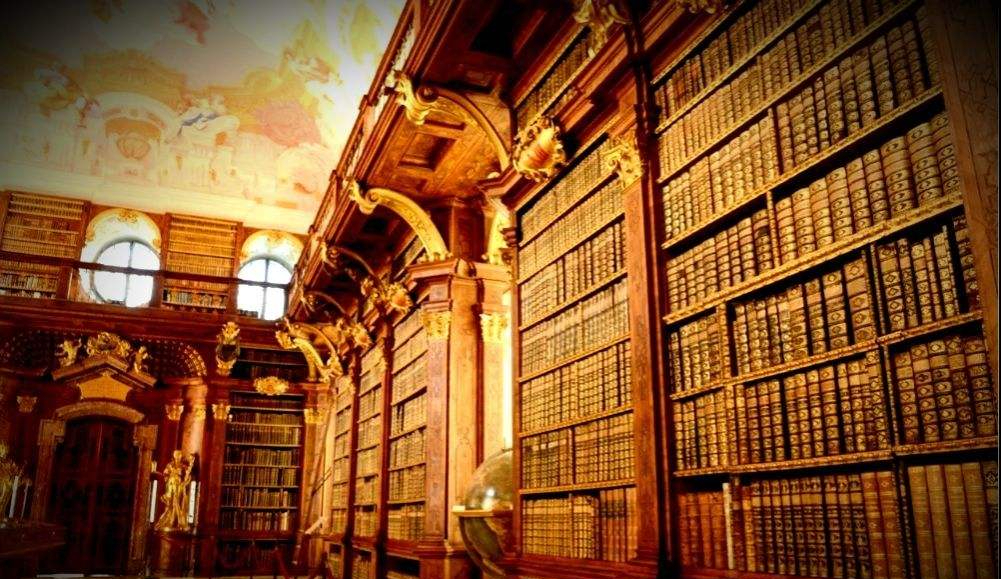 中世纪大学图书馆兴起的背景,简述中世纪神学发展历史