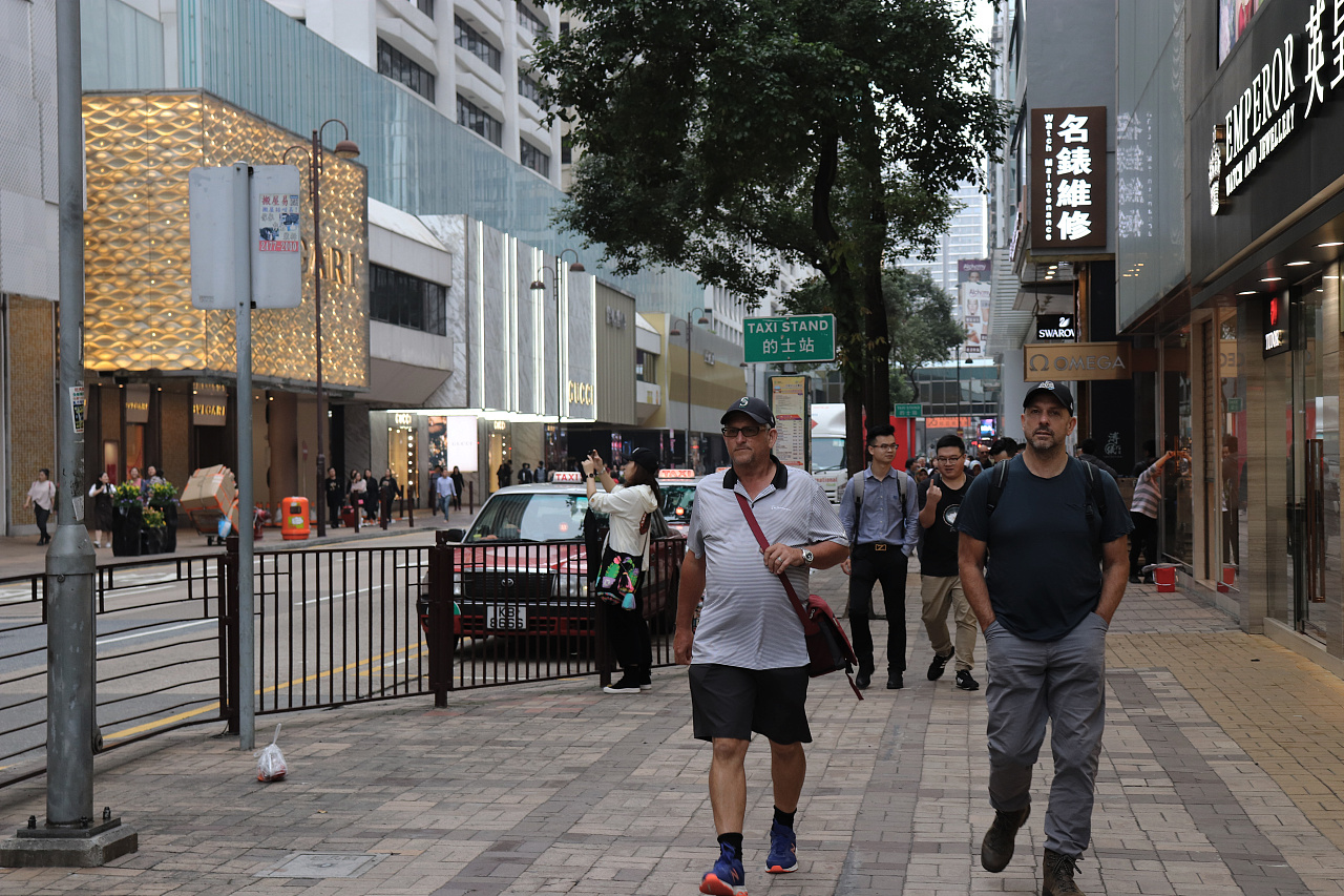 大陆人去香港只能待24小时吗,大陆人可以在香港待90天吗