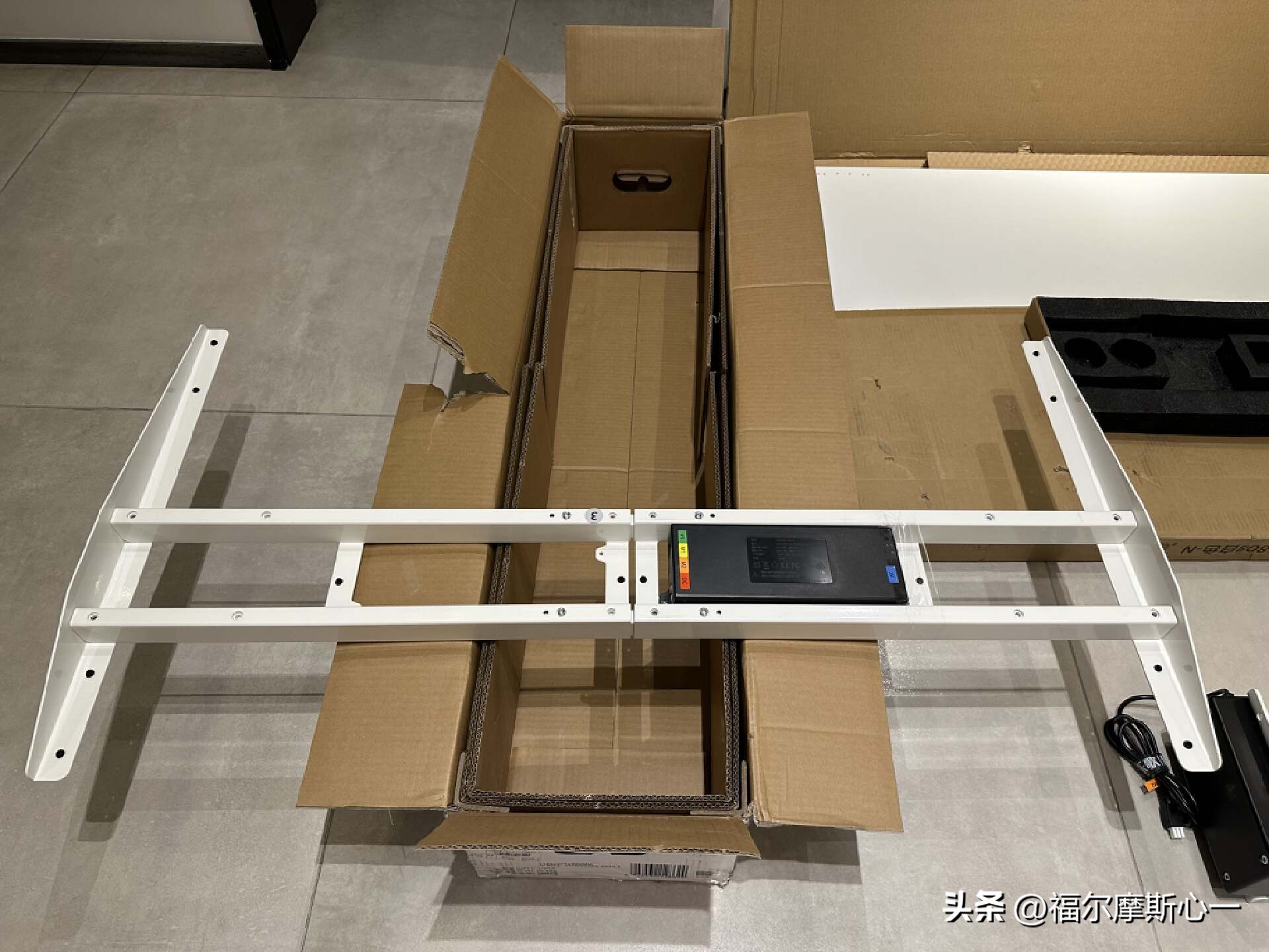 如何合理布局电脑桌,电脑桌怎么改造比较好看