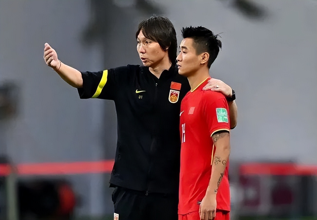 执教国足怎么样,从足球小白到分析师的历程