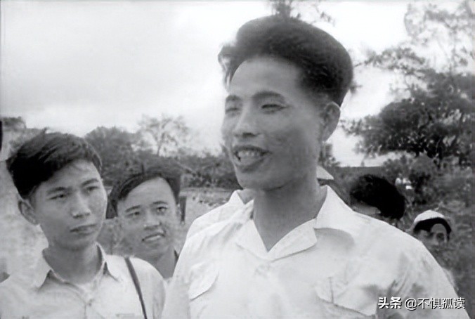 鲁迅玩伴闰土57岁病逝留下5子,鲁迅幼时好友闰土真实存在吗