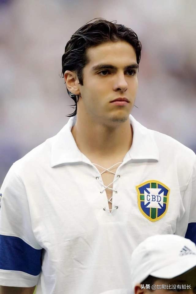三十而立却选择激流勇退离开皇马的卡卡，还有其他更好的选择吗？
